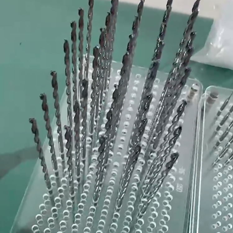 High-Speed Tungsten Carbide Internal Cooling CNC Metal Drilling Tools Solid Carbide Deep Hole Drill Bits for Machine Tools