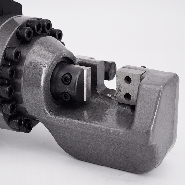 One-piece cast cutter head
