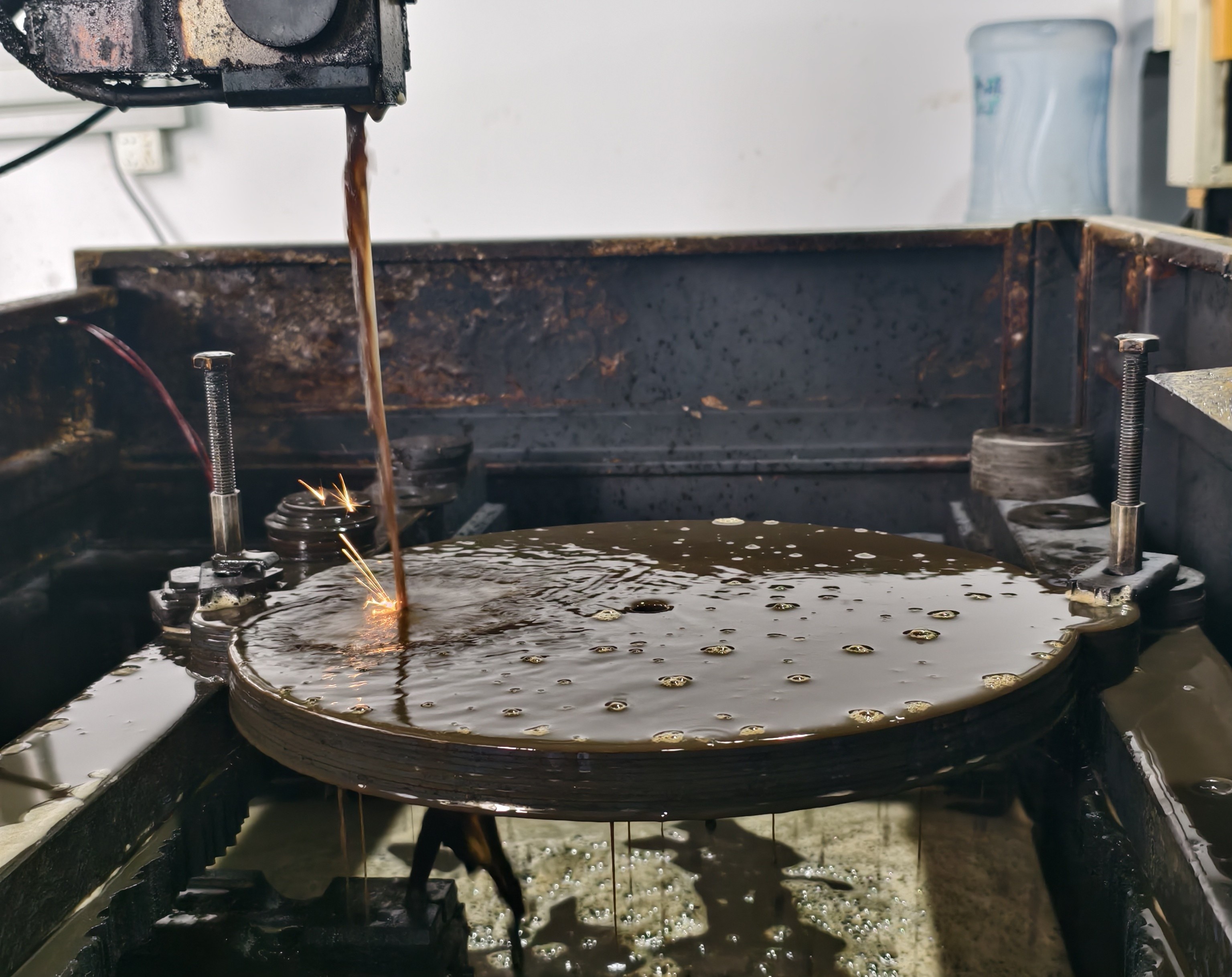 Wire cutting machine