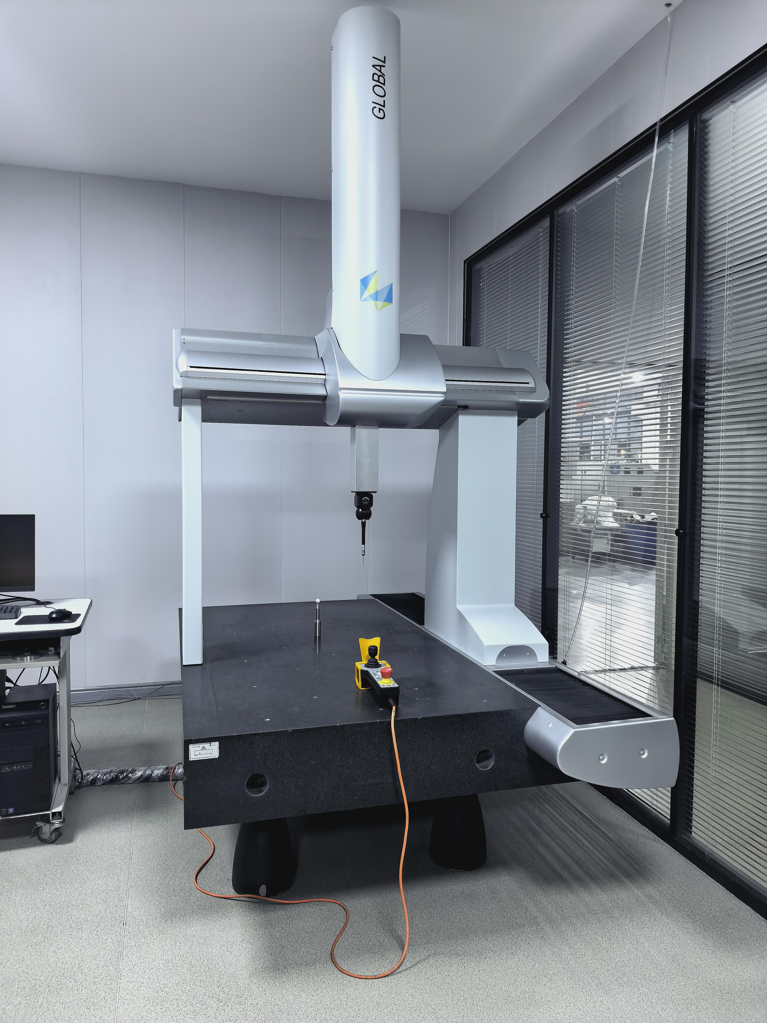 Coordinate Measuring Machine