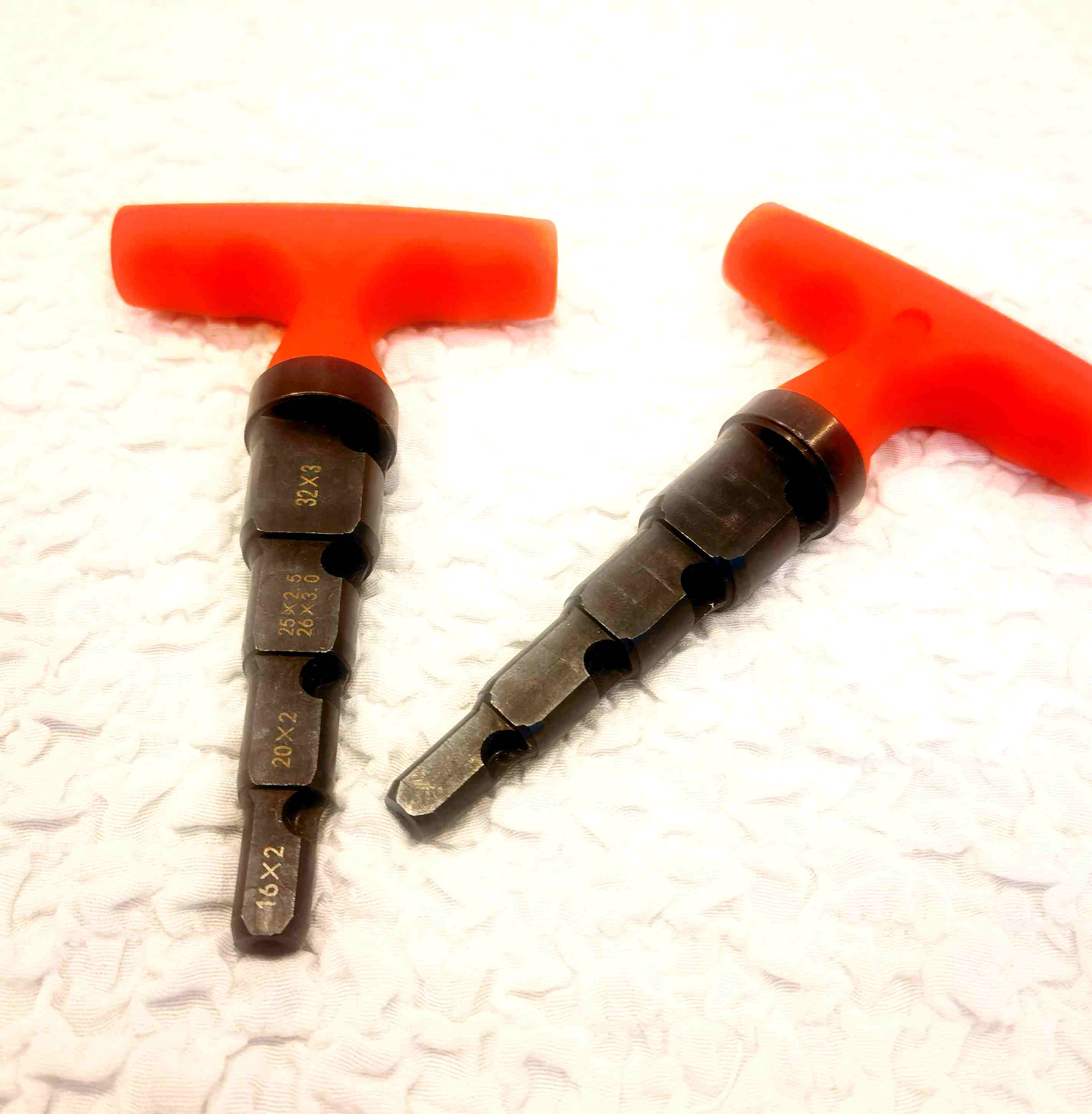 16-18-20-25(26)mm 5 in 1 metal reamer for pex al pipes