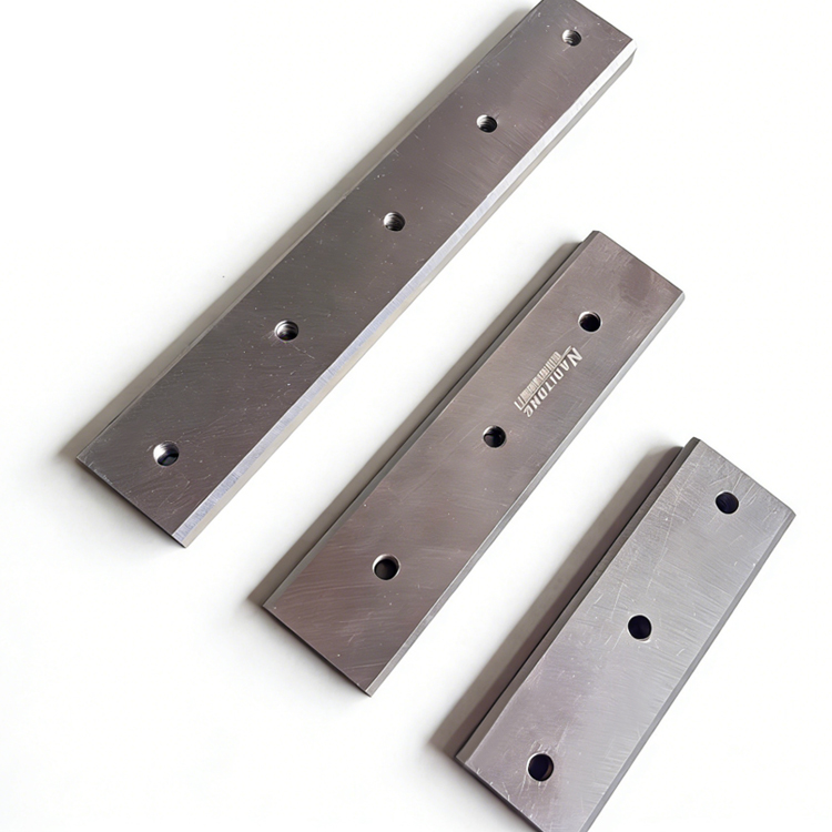 Factory Sale Heavy Duty Forestry Blade Alloy Hard Steel Cutting Blade Industrial Wood Crusher Blades For Sale