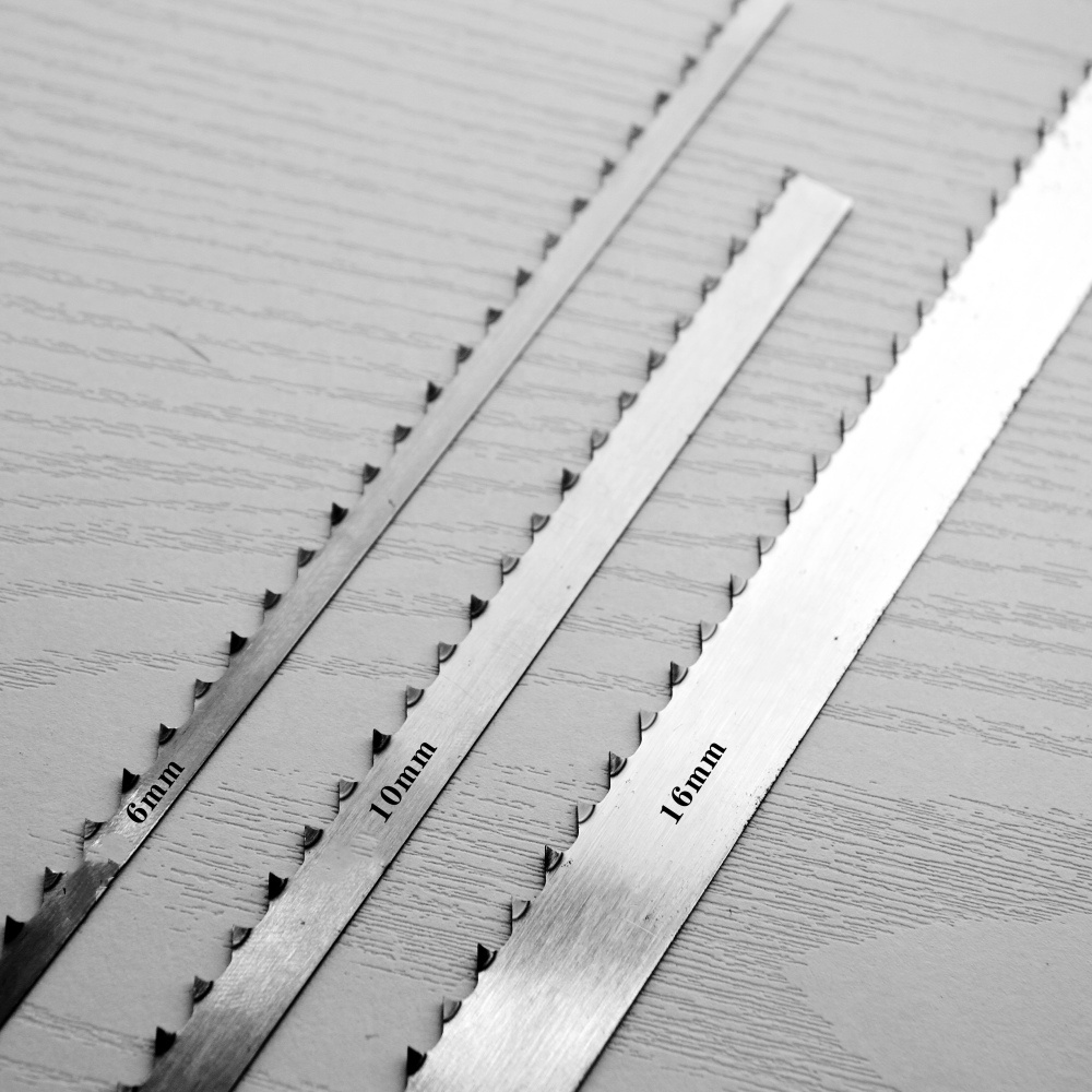 Bandsaw blade roll
