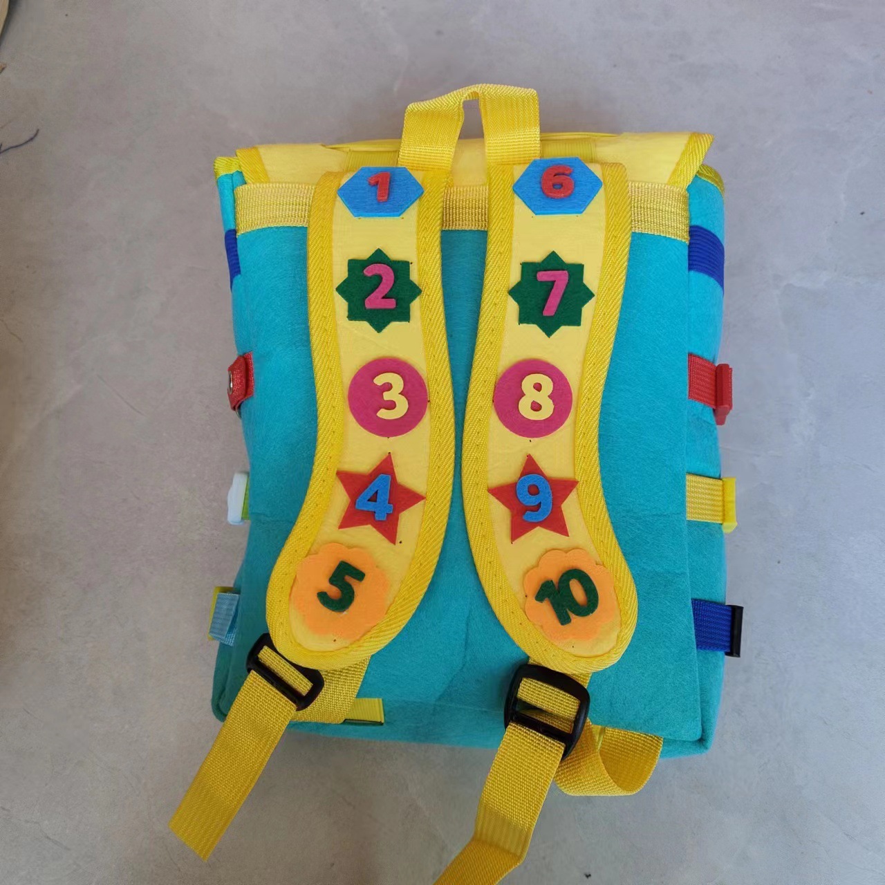 New Design Montessori Busy Board Bag Geometric Sensory Backpack Toy for Toddlers 1-3 Fashionable Gift for Boys Girls Autism