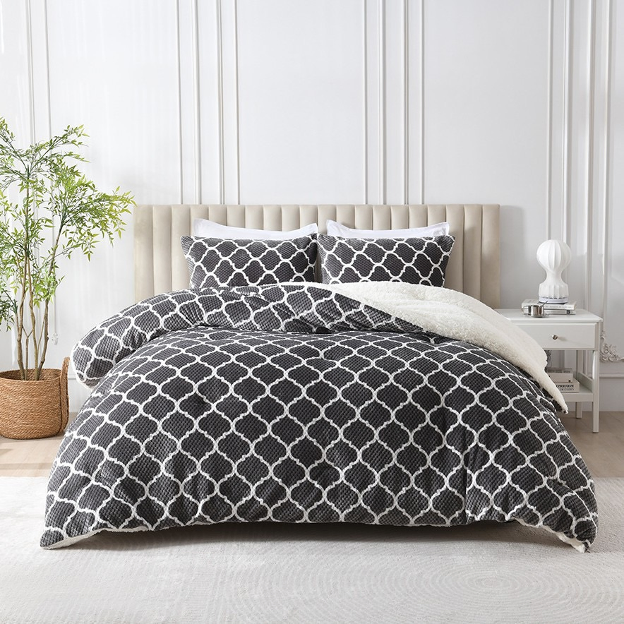 Reversible Sherpa Mink Plush Fuzzy Fleece Microfiber Duvet Winter Warm Bedroom Flannel Quilted Comforter ODM/OEM Home Bedding Set Wholesale