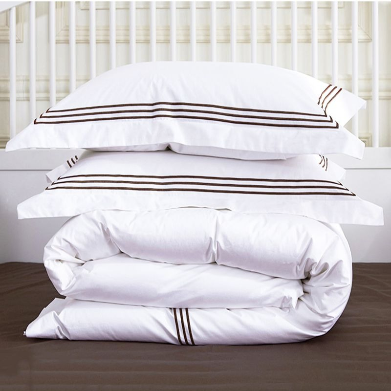 Five Star Hotel Linen Custom Printed Logo Embroideried Hotel Bedsheets Duvet Bedding Set