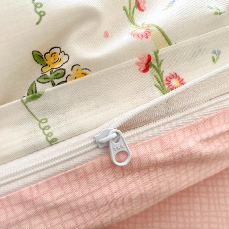 Detailed Bedding View 4