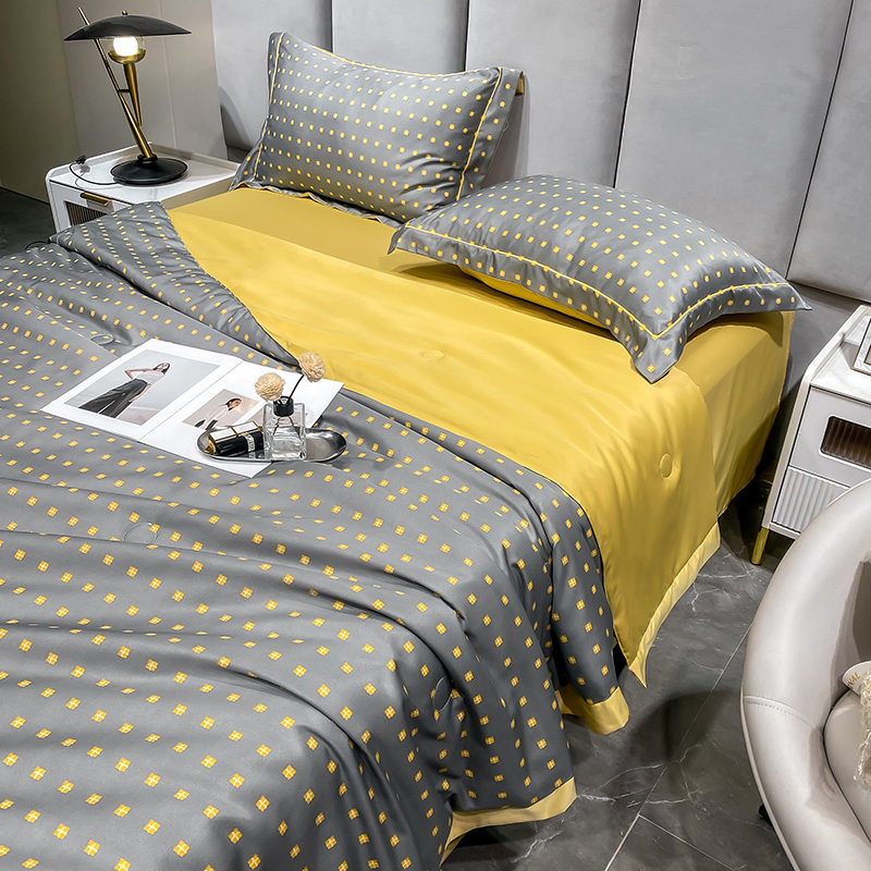 New Solid Color Custom Logo Four-Piece Summer 100% Pure Silk Bedding Set