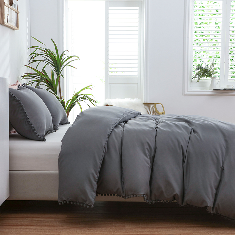 Customizable Light Grey Microfiber Bedroom Cotton Winter Bed Comforter Sets