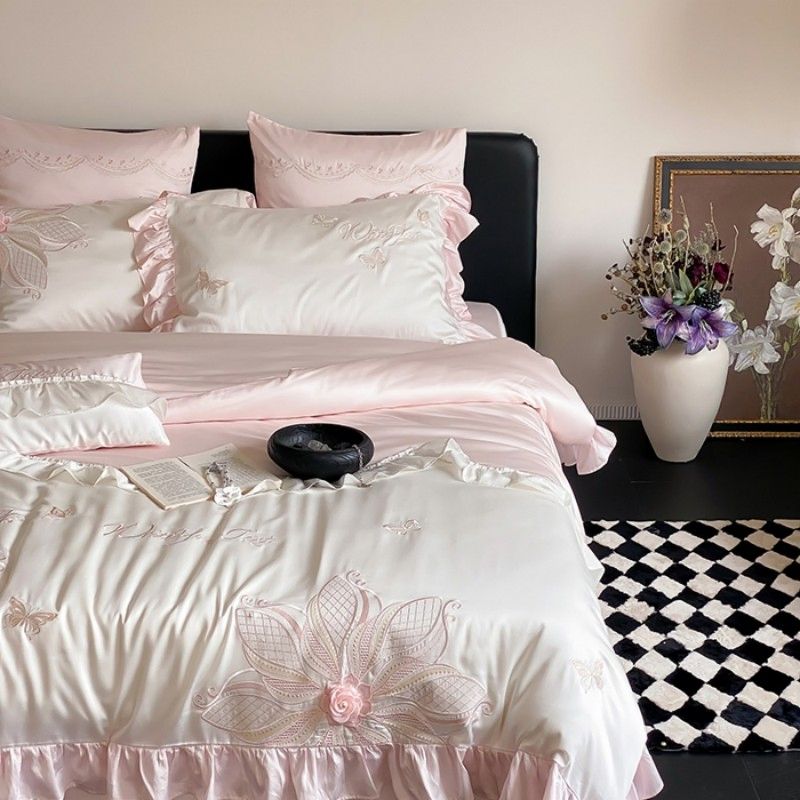 Class a Pink Lyocell Bamboo Fiber Embroidered Duvet Cover Cooling Bed Sheets Home Four-Piece Bedding Set