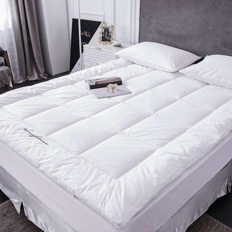 Wholesale White Luxury Mattress Topper for 5 Star Hotel