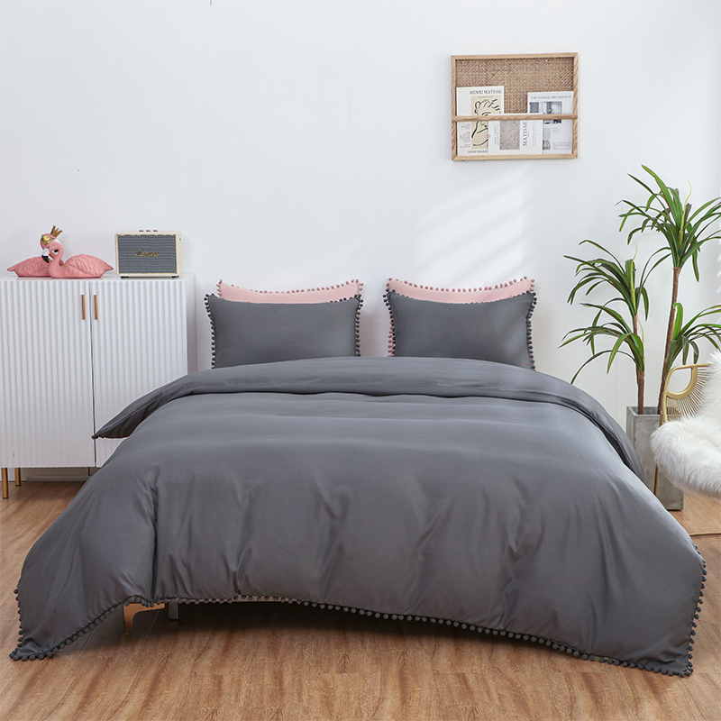 Customizable Light Grey Microfiber Bedroom Cotton Winter Bed Comforter Sets