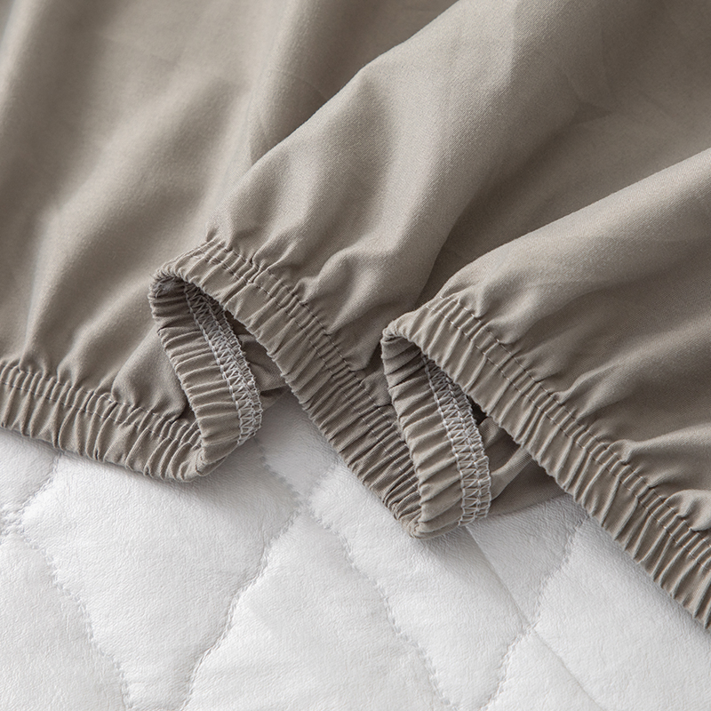 Cotton Flannel Bedding Set with Multi-Color Optional Soft Breathable Waterproof Mattress Cover