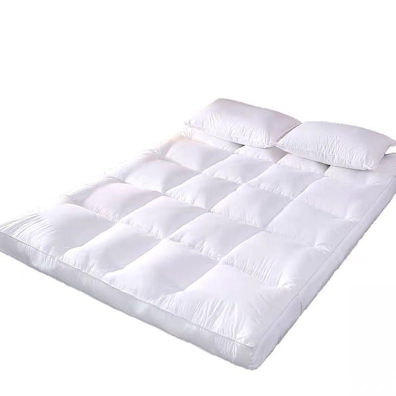 Luxury Popular High Quality Polyester Mattress Topper