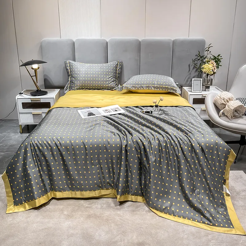 Silk Bedding Set Summer Quilt 1