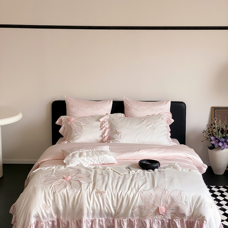 Class a Pink Lyocell Bamboo Fiber Embroidered Duvet Cover Cooling Bed Sheets Home Four-Piece Bedding Set