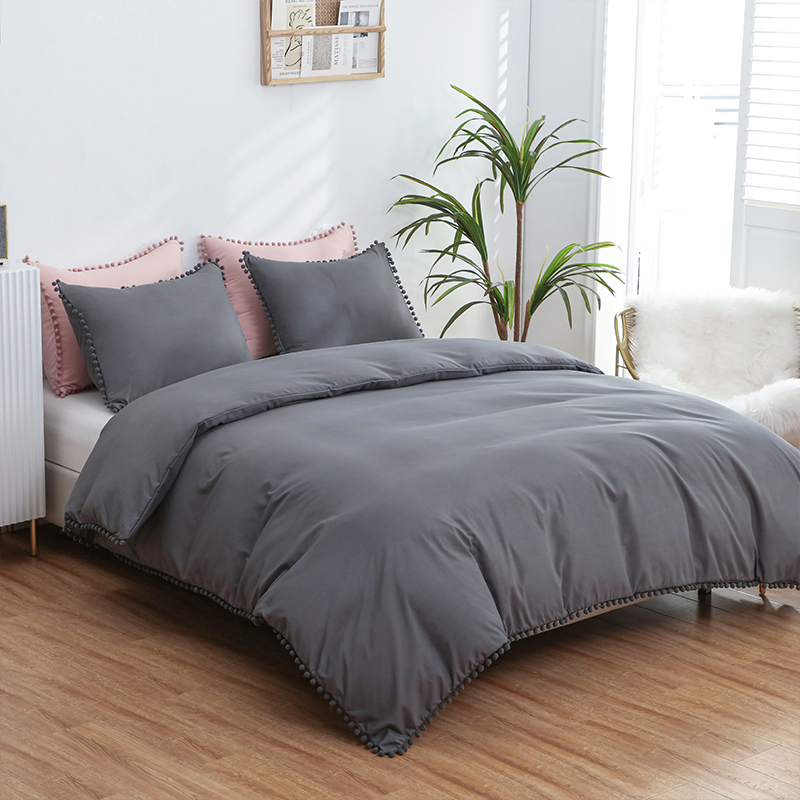 Customizable Light Grey Microfiber Bedroom Cotton Winter Bed Comforter Sets