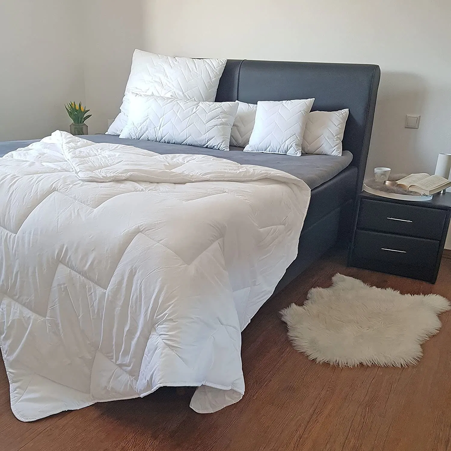 Duvet 200 X 200 Cm Winter Anti-Allergic for Allergy Sufferers, 100% High-Quality Microfibre, Soft Comfort Breathable Quilt, Washable White