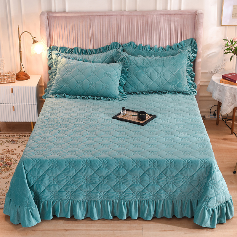 Warmful Velvet Ruffled Bedskirt Sets Embroidered Quilted for Home Use Winter Warm Bedding Basic