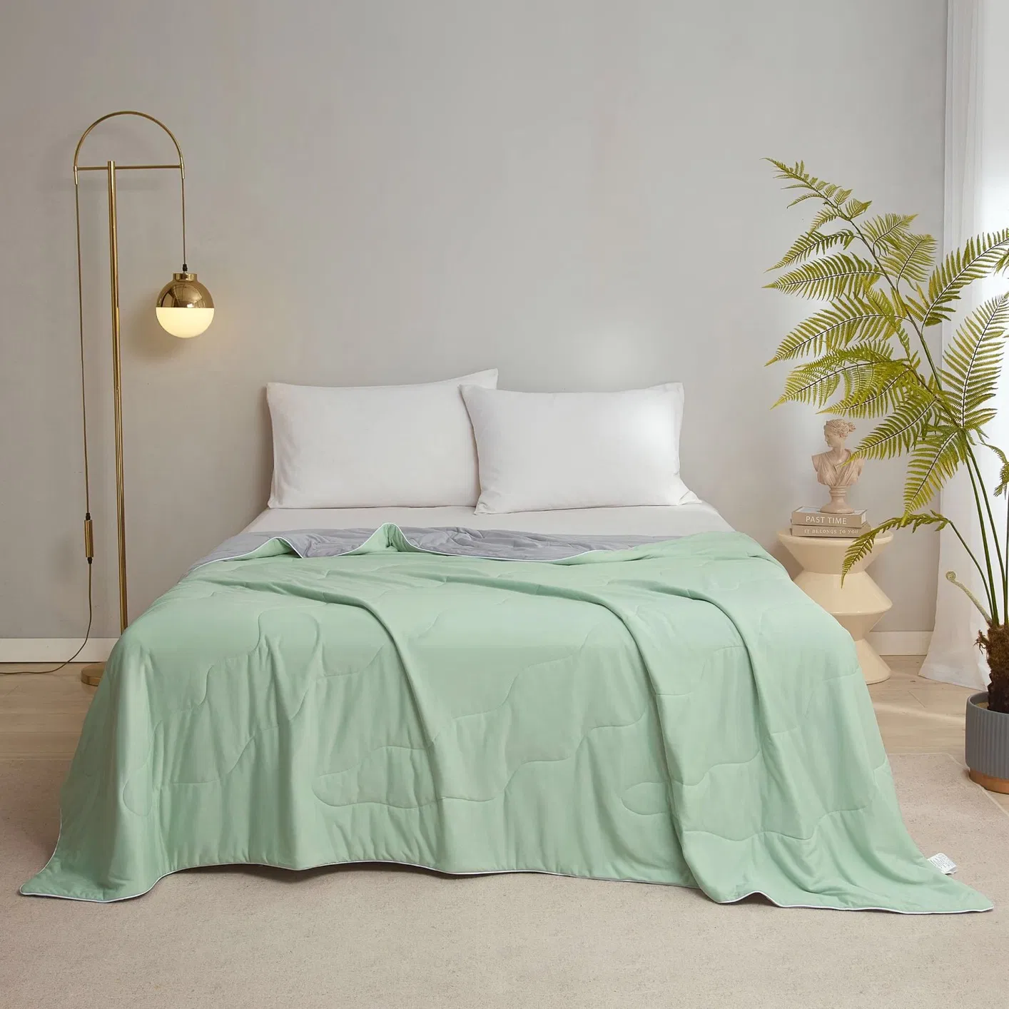 High-Quality Summer Cool Quilt Blanket Super Soft Comforter Coverlet Made in China Quilted Bedding Set in Stock Guangdong Home Textile Wholesale