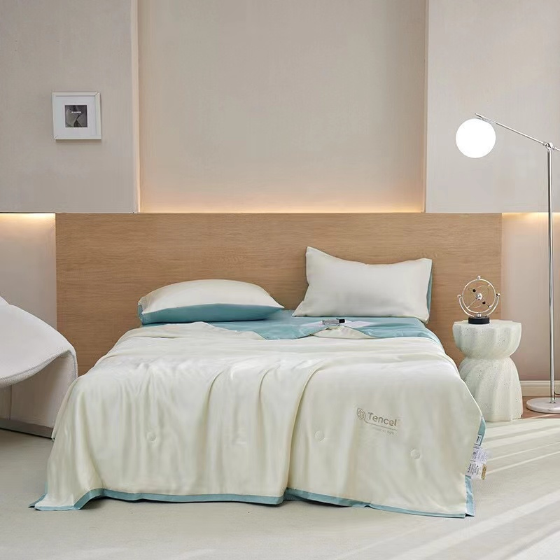 Skin Friendly Cool Feeling Summer Simple Ice Silk Quilt Cooling Comforter for Hot Sleepers 3PCS Bedspread Set Pillowcases Bed Sheets Bedding Set