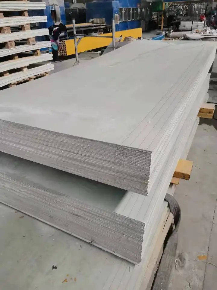 4 mm Glossy FRP Flat Sheet