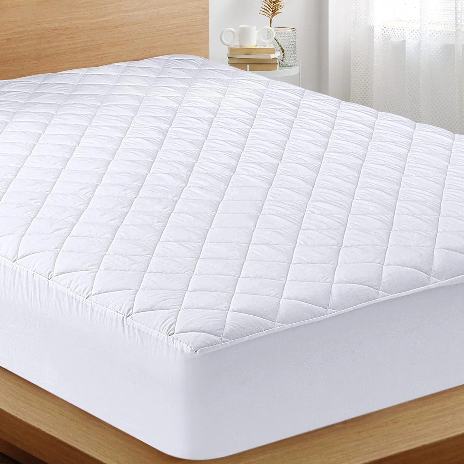 Mattress Protector, 100% Waterproof, Ultra Soft, Naturally Cooling &amp; Breathable