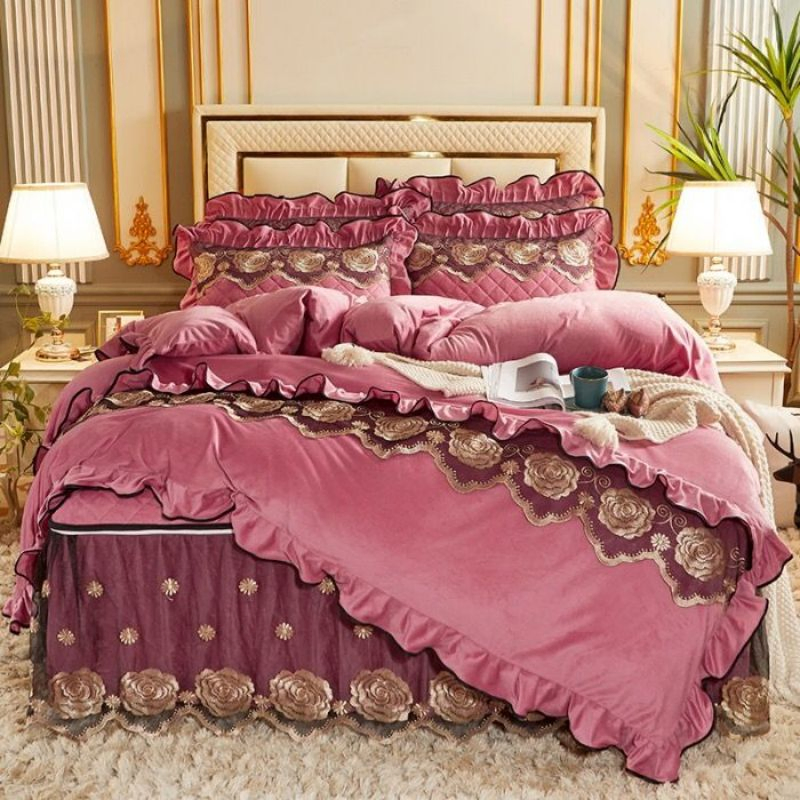 Blue Velvet Lace Duvet Cover Embroidery Pillow Shams Warm Comforter Set Winter 4PCS Bed Linen Fitted Sheets ODM Home Textile Bedding Set