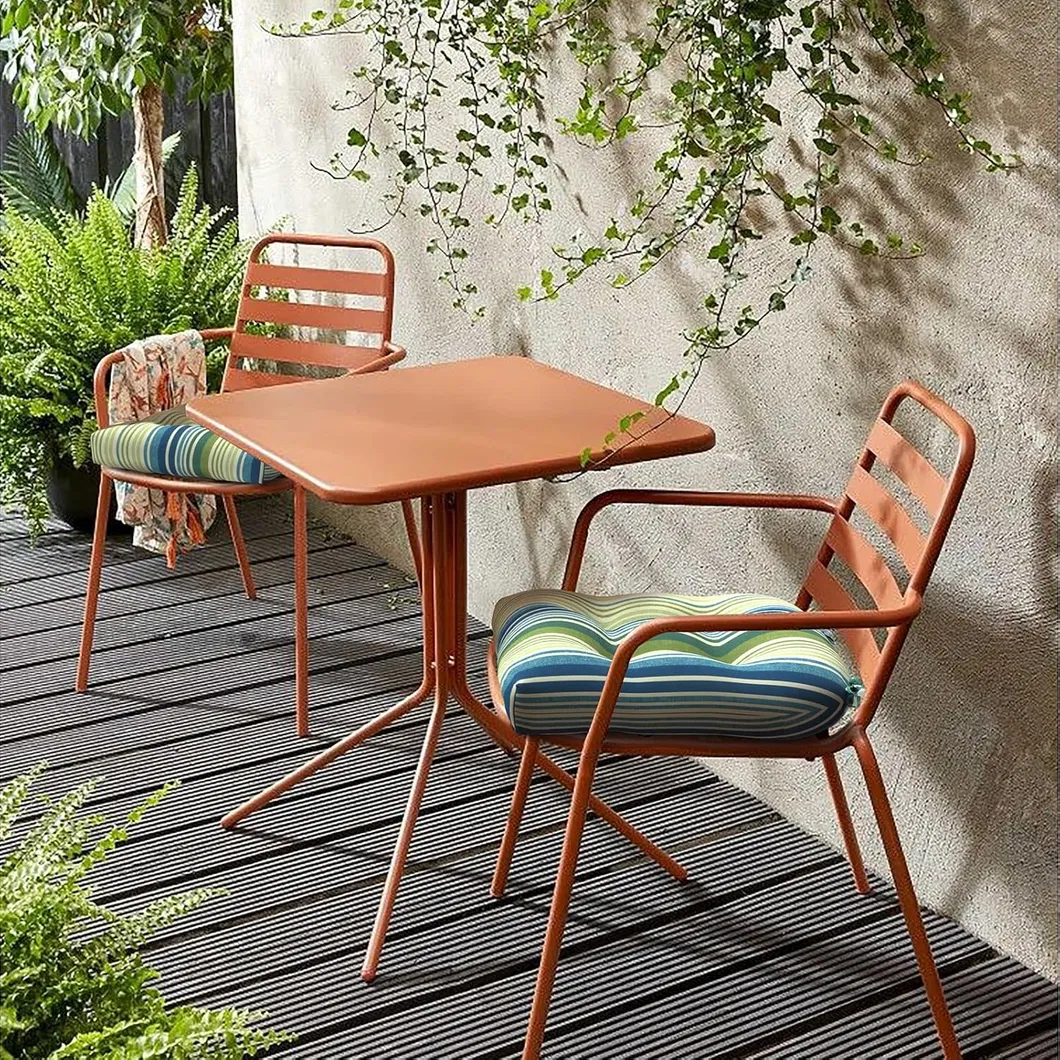 Outdoor Cushion Detail 8