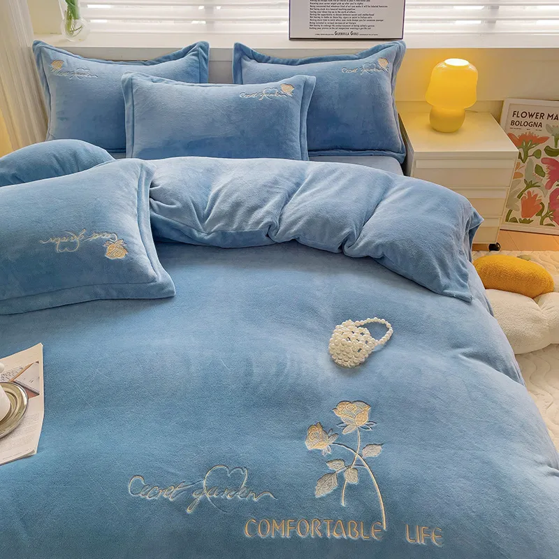 Bedding Set Option 1