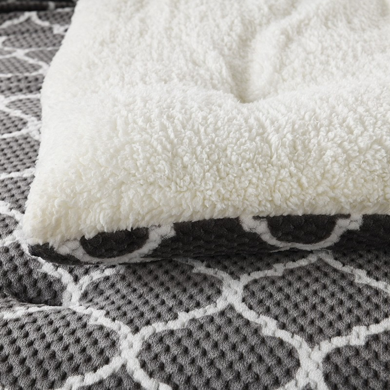 Reversible Sherpa Mink Plush Fuzzy Fleece Microfiber Duvet Winter Warm Bedroom Flannel Quilted Comforter ODM/OEM Home Bedding Set Wholesale