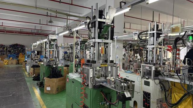 Fabric inspection and quality control process at DETT TexPro factory