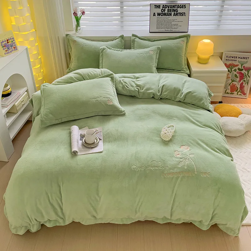 Bedding Set Option 3