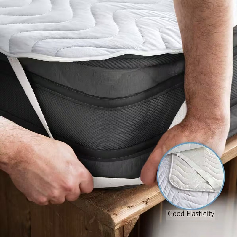 Air-Permeable Quilted Queen Size Mattress Topper Waterproof Under Pads Mattress Pad Protector for Hotel