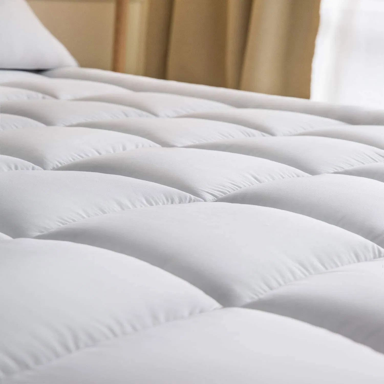 High Quality Soft Hotel Home Bed Mattress Pad Goose Down Feather Mattress Topper for Bedroom
