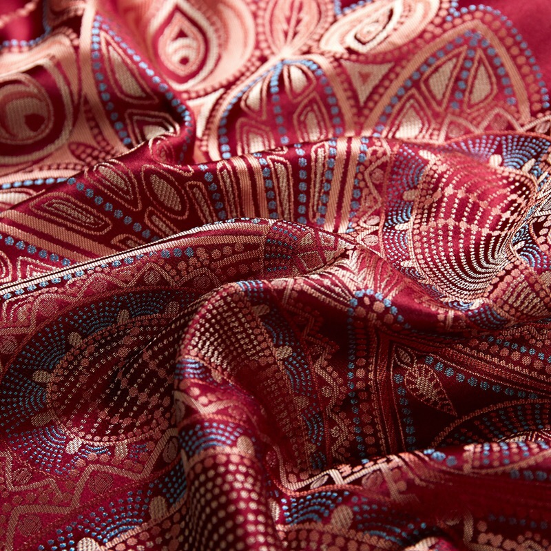 Luxury Red Mulberry Silk Home Textile Premium Yarn-Dyed Jacquard Duvet Quilt Comforter Cover ODM/OEM Coverlets Pillowcases Bed Sheet Bedding Set Wholesale