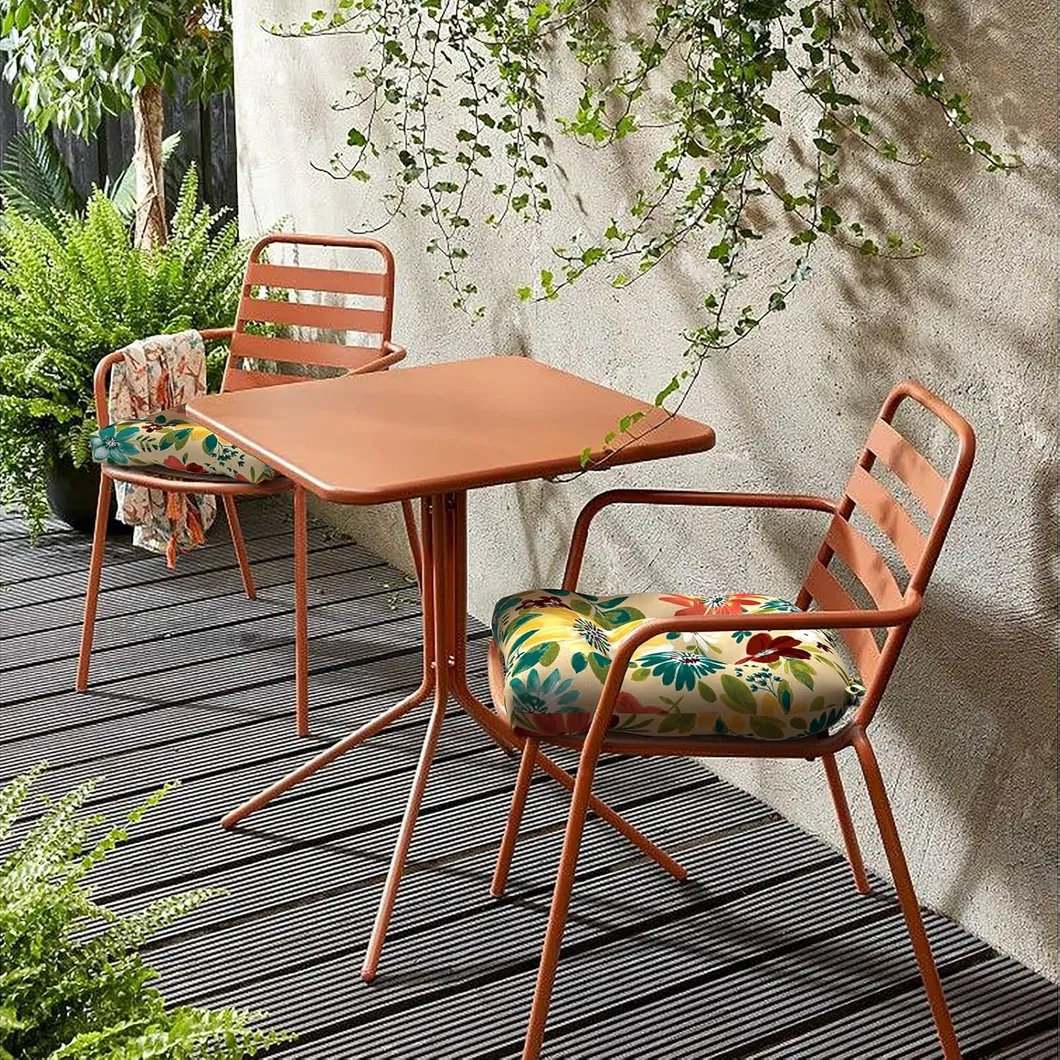 Outdoor Cushion Detail 9