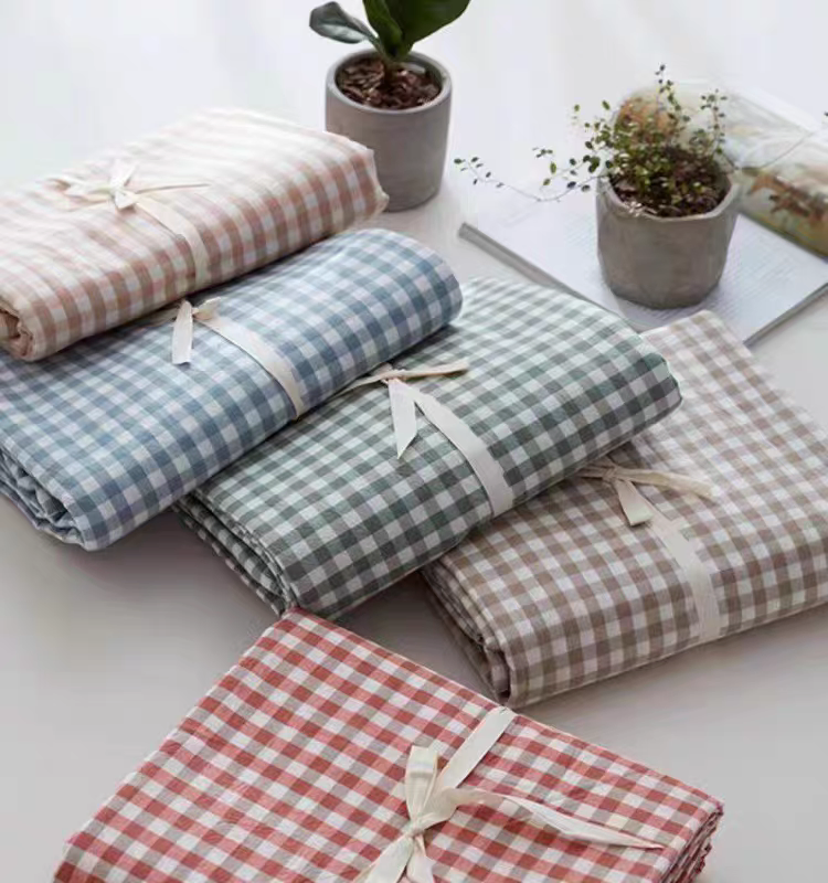 Breathable Soft Mattress Protector with Customizable Color Options