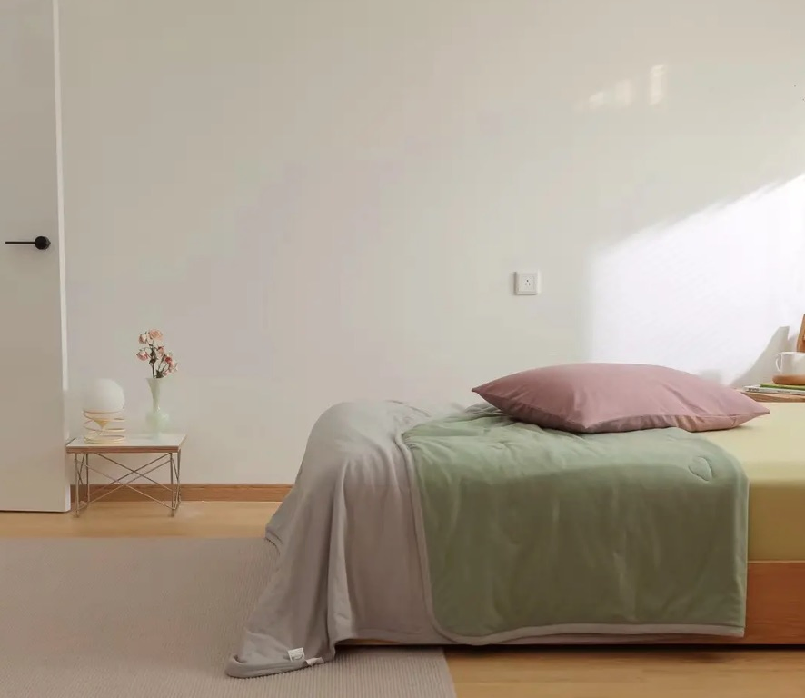 Cooling Comforter Super Soft Daily Use Summer Cool Soft Blanket Student Quilt