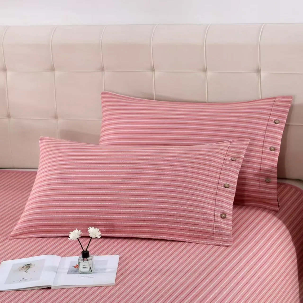 Luxurious Cotton Ruge Bedding Set for Sophisticated Spaces