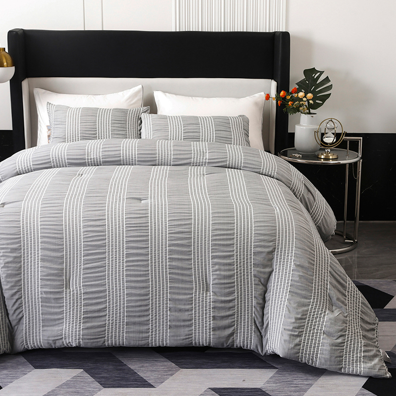 Home Microfiber Quilt Duvet Queen Size Down Alternative Comforter Bedding Set