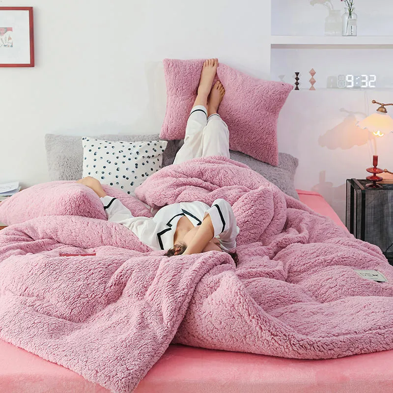 Winter Cashmere Bedding Sets 8