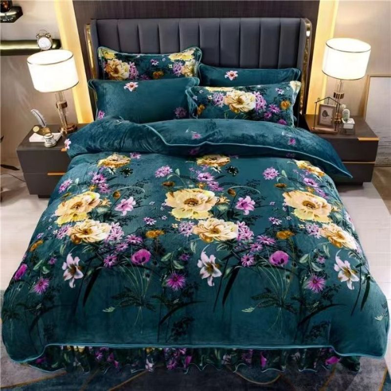 Green Floral Printed Home Textile Milk Fleece Comforter Quilt Cover Fluffy Bed Sheets Bed Linen Flannel 2 Pillow Shams Queen King Size Bedding Set Supplier
