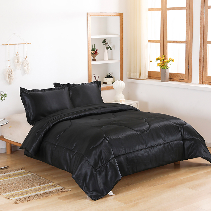 Luxury Wholesale Satin Silk Duvet Cover Customized Queen Size Comforter Sets Bedding