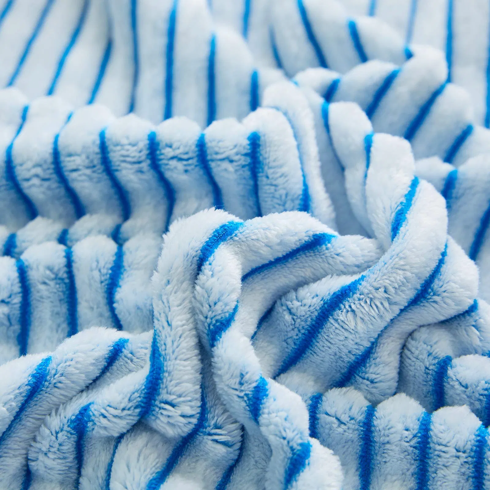 Microfiber Anti-Allergy 100 Polyester Thick Fur Baby Blanket Sturdy Flannel Fleece Blanket for Toddler