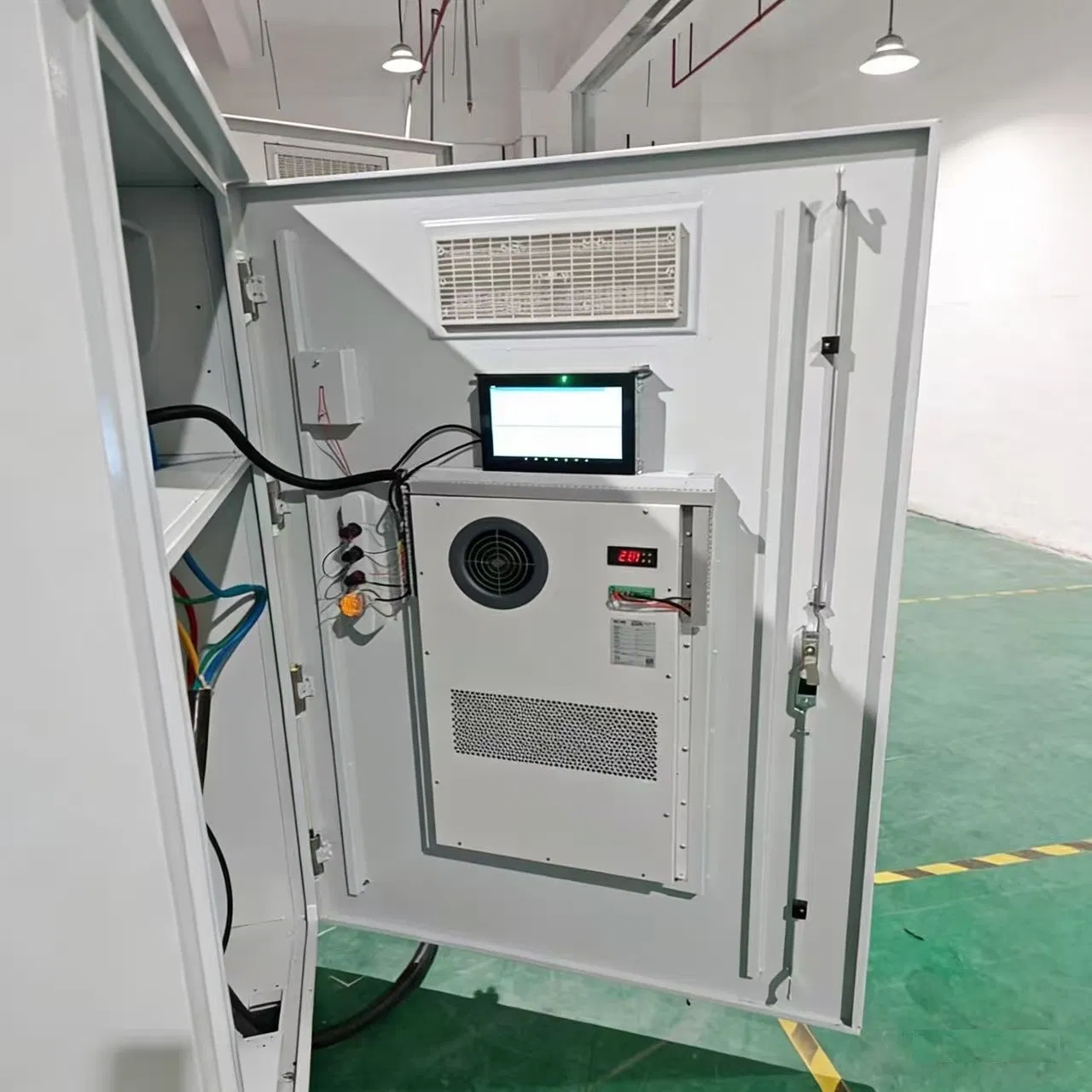 Outdoor All in One Stable Performance Energy Storage System for Industry, Commerce, Household, Factories, Buildings and Backup Power Supply