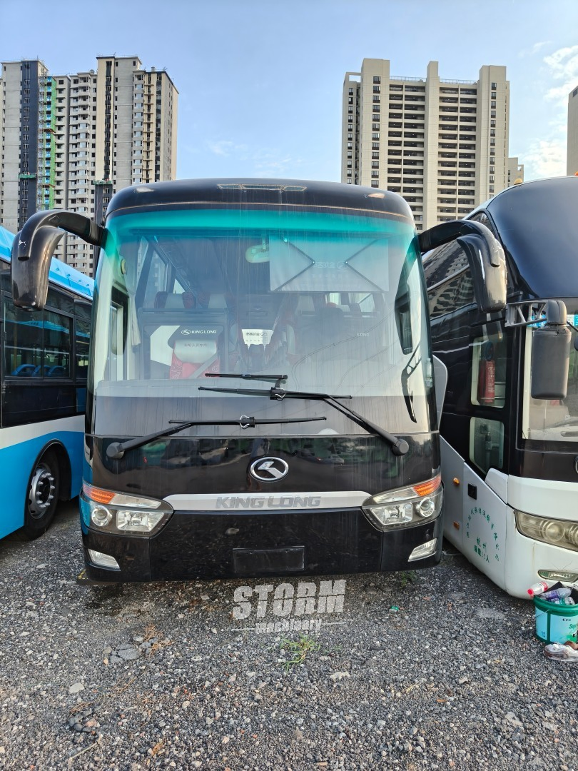 High-Quality Four-Wheel Diesel King Long Buses Can Carry Passengers and Have Luggage Storage Space