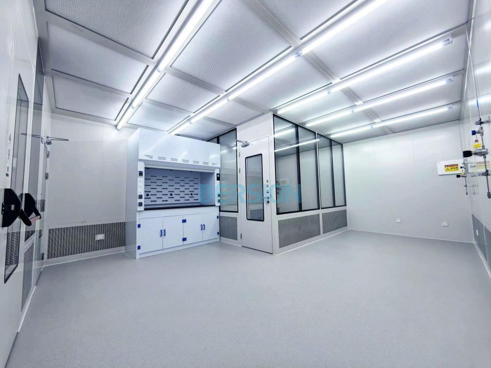 Cleanroom System for USP Compounding Pharmacy GMP