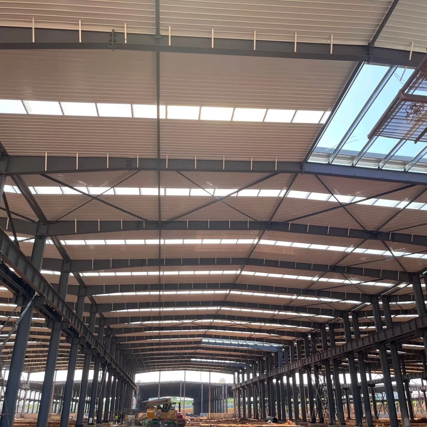 Detailed Analysis of Space-Efficient Material Layouts in Steel Structure Warehouses