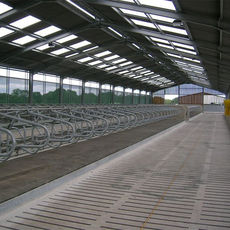 Modern Design Large Span Livestock Farm House Prefabricated Light Steel Structure Frame Metal Prefab Barn Pig Sheep Goat Cattle Cow Dairy Shed Building